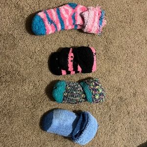 There 4 socks